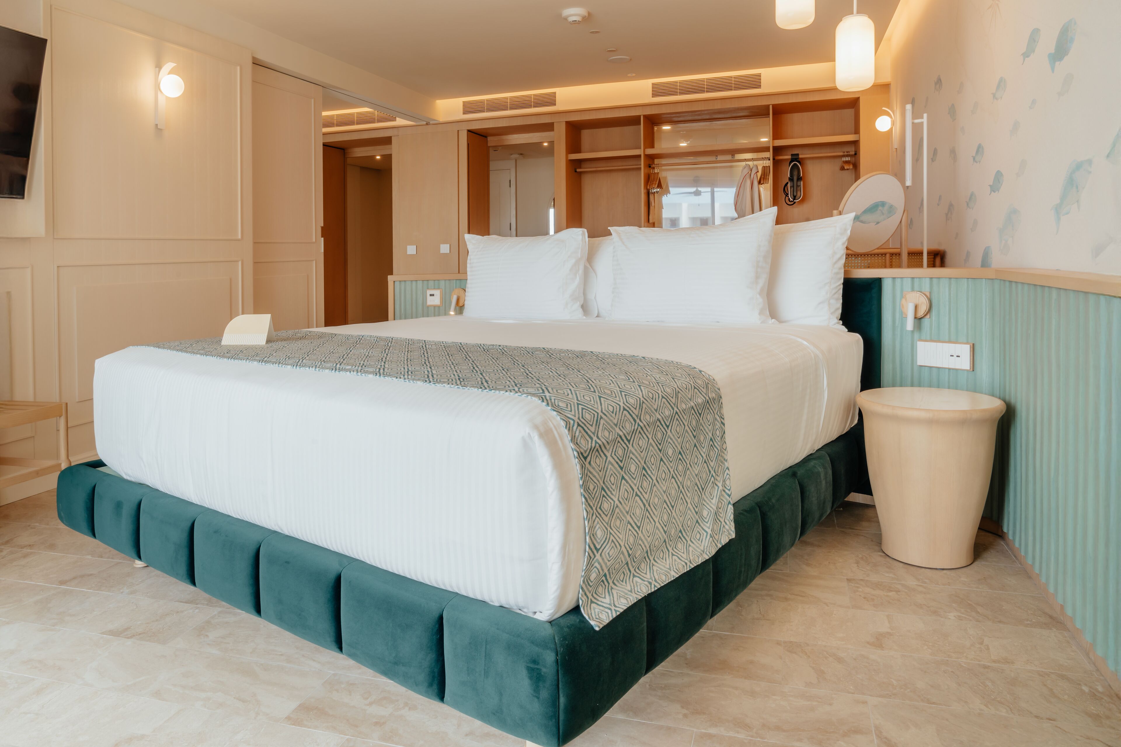 Minibar, in-room safe, free cribs/infant beds, free rollaway beds