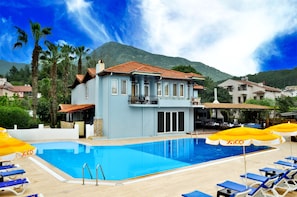 Fachada de la propiedad