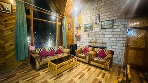 Living area - The Vintage Inn (Manali)