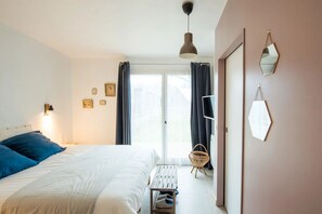 Comfort Cottage, Garden View | 1 bedroom, premium bedding, minibar, individually decorated