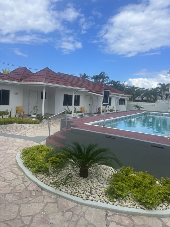 Pool - The Nest at Salem,Runaway Bay. #6 (Runaway Bay)