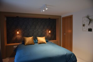 4 bedrooms, iron/ironing board, travel cot, free WiFi