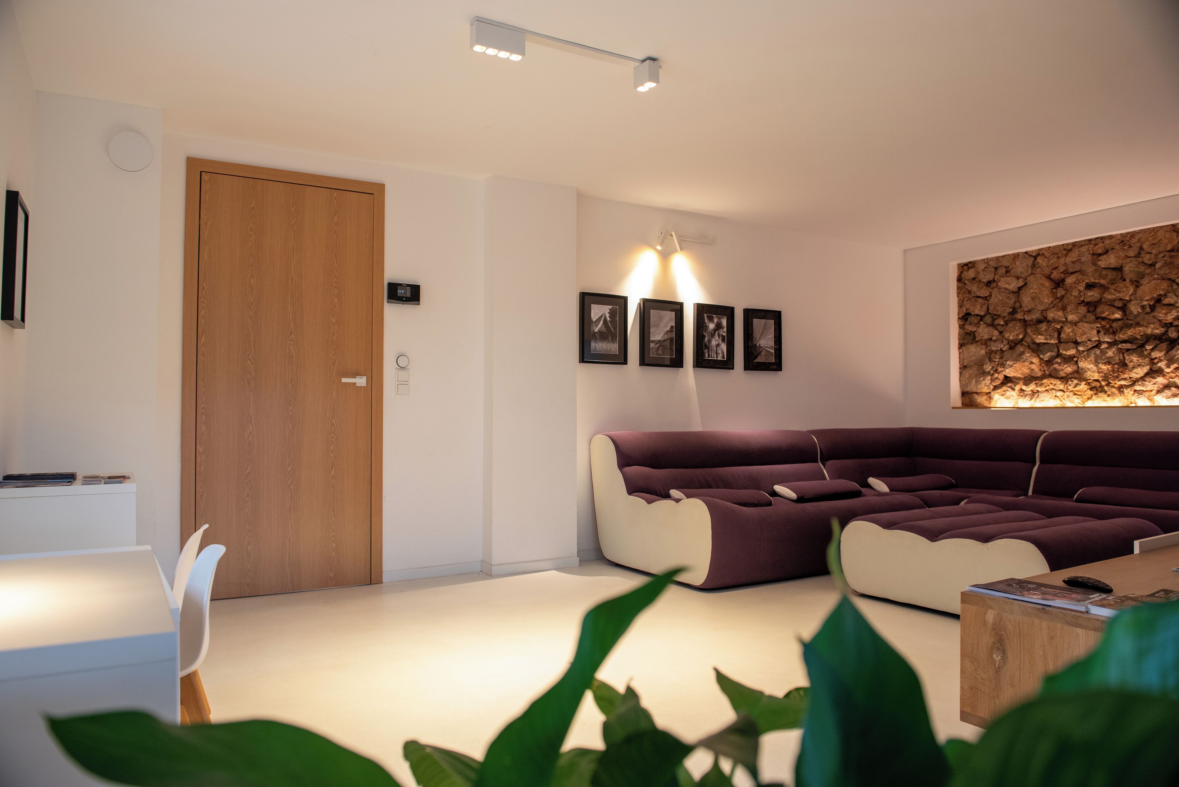 Smart TV, futbolito y libros 