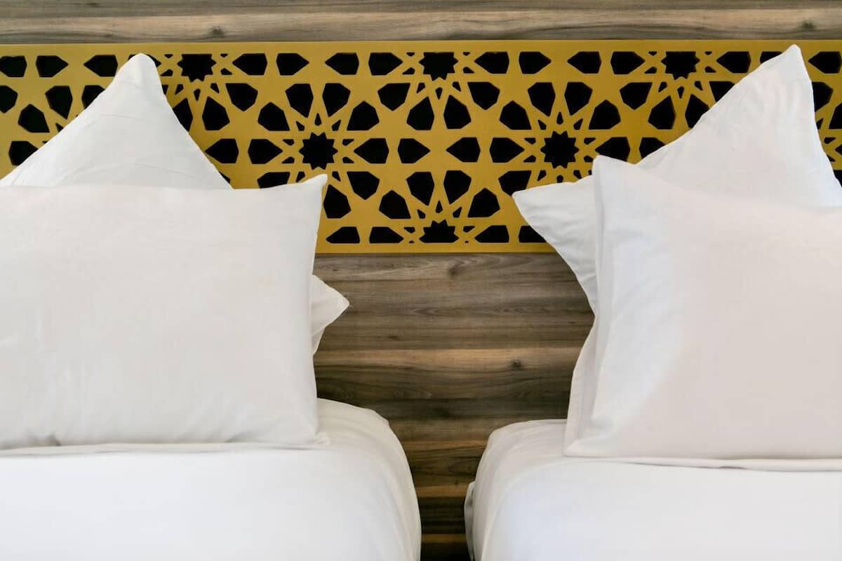 Premium bedding, minibar, laptop workspace, free WiFi