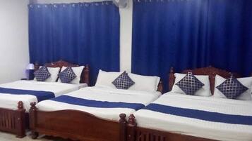 1 bedroom, premium bedding, in-room safe, individually decorated