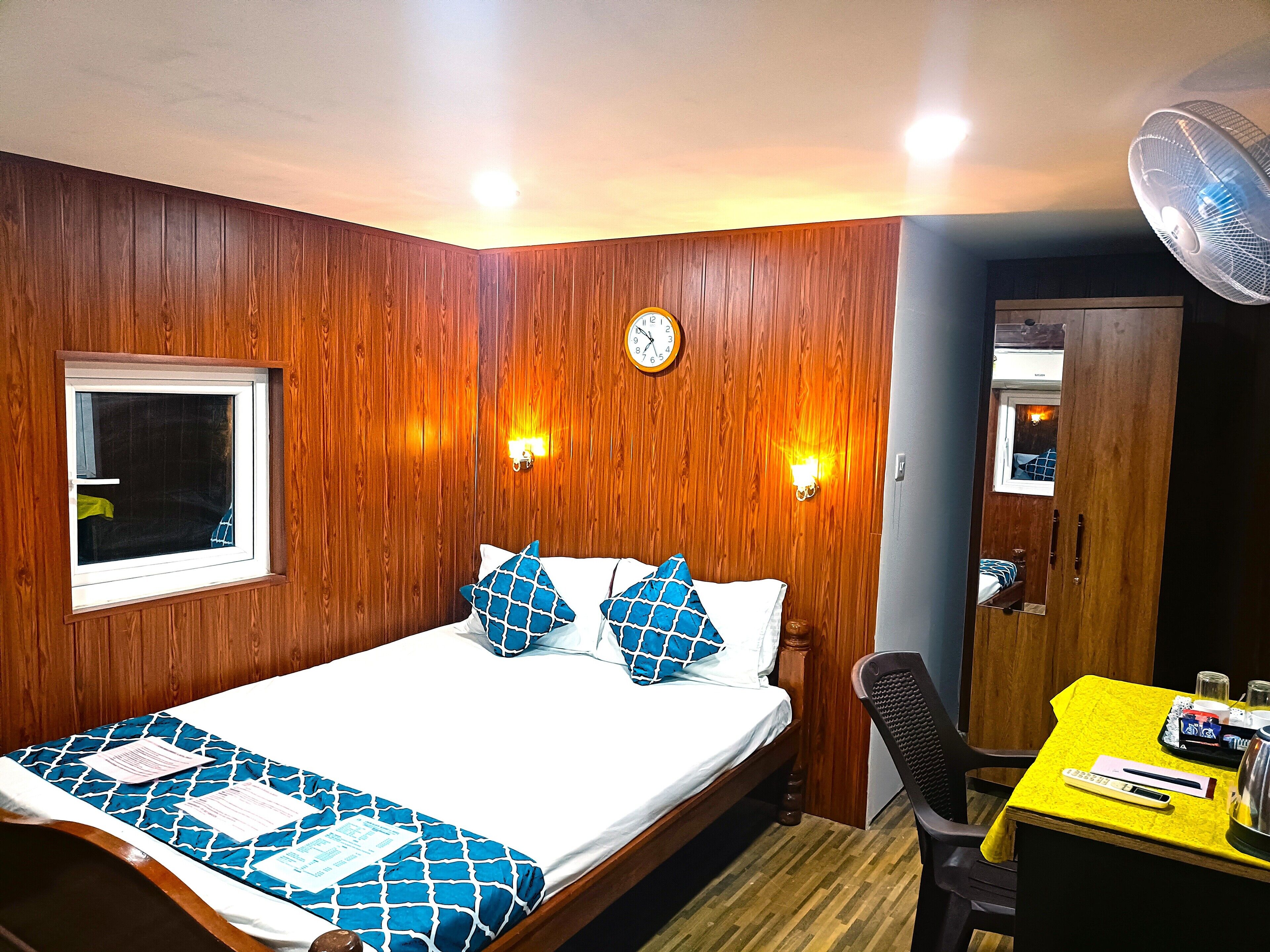 Gallery Suite | Premium bedding, in-room safe, individually decorated, blackout curtains