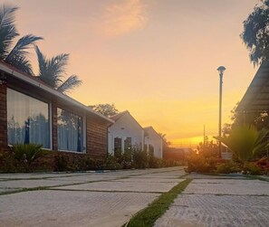 Front of property - Chan Beach Resort (Bahur)