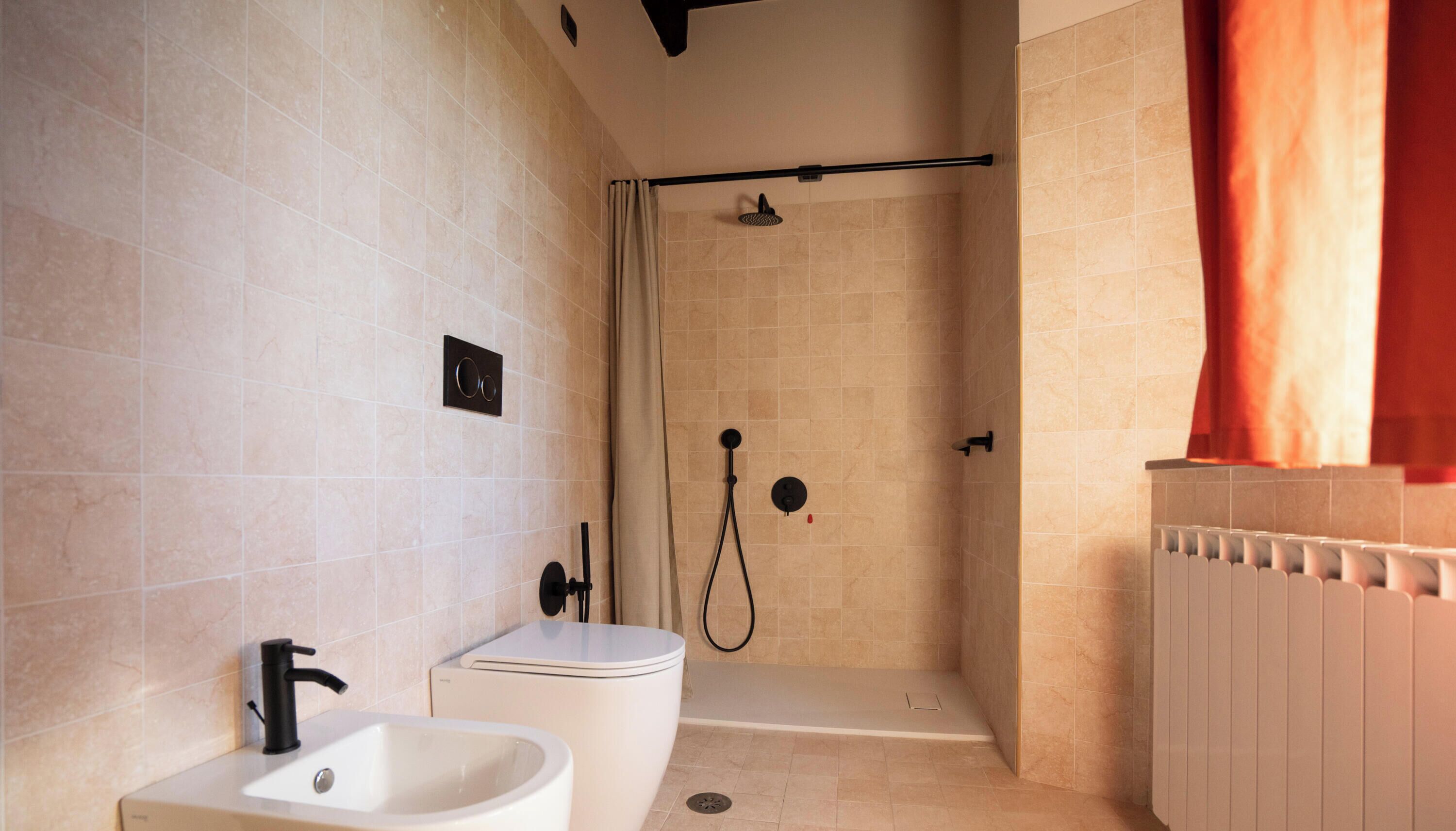 Standard-Apartment | Badezimmer