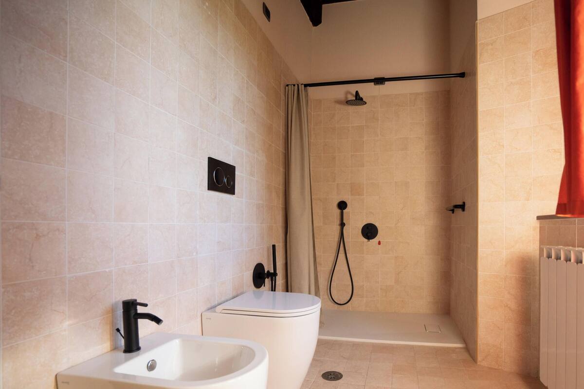 Standard-Apartment | Badezimmer