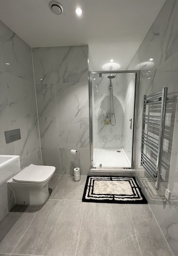 Stunning new penthouse in the Center of Southend