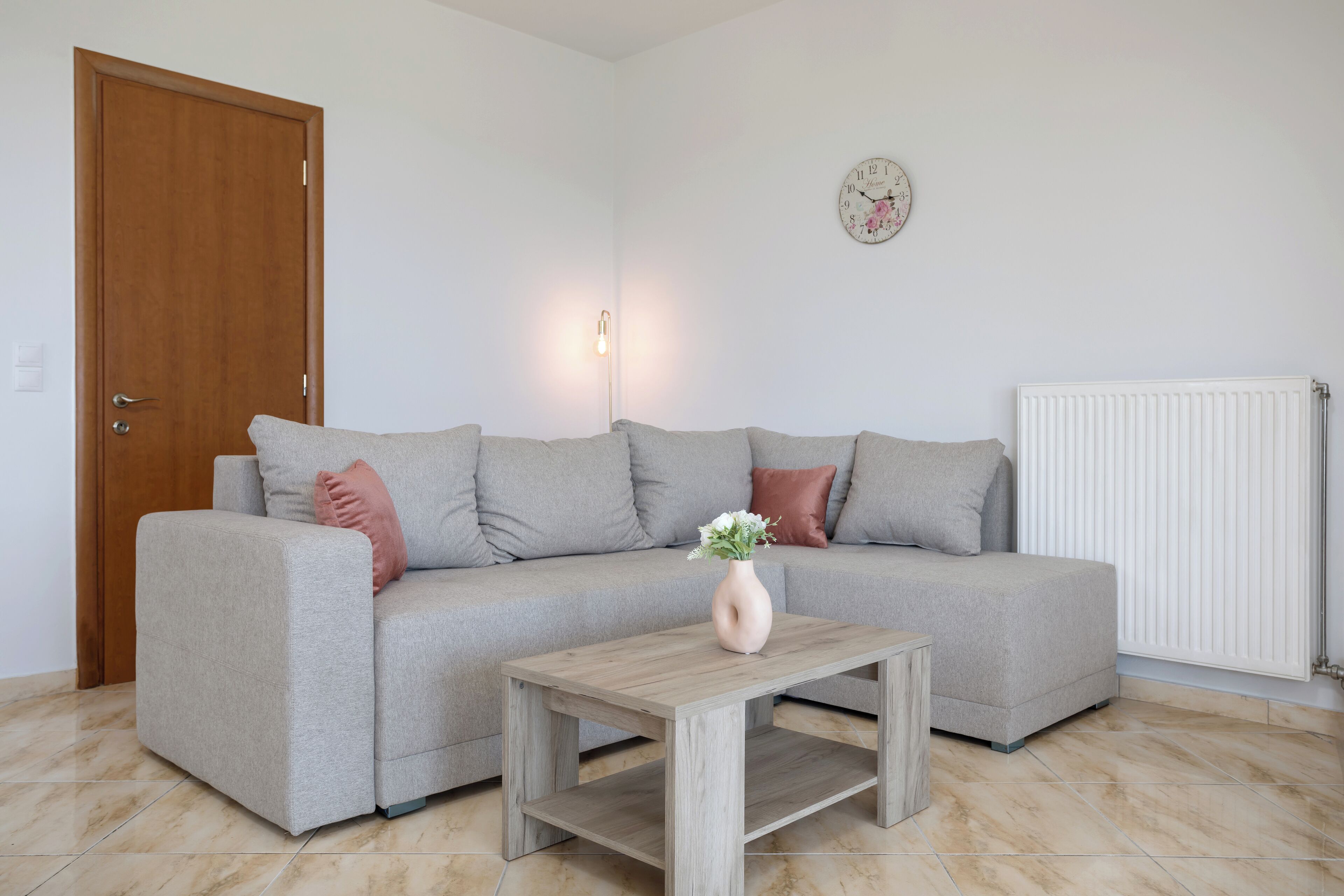 Apartment, 2 Bedrooms, Smoking, Balcony | Living room