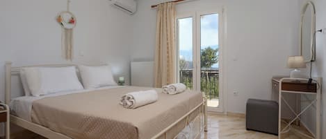 Apartamento, 2 quartos, para fumantes, sacada | 3 quartos