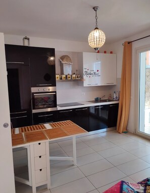 House | Private kitchen | Dishwasher, cookware/dishes/utensils - la Casa sulle Dune (Badesi)