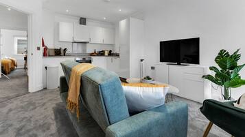 Apartment | Living area | TV