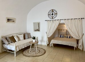 Apartment | Living area - Santorini Cave Escape in Oia w Patio (Santorini)