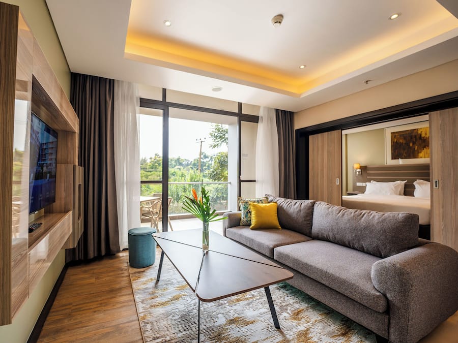 Hypo-allergenic bedding, in-room safe, individually decorated