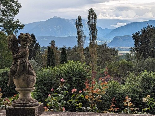 Ferienwohnung Schlosshof