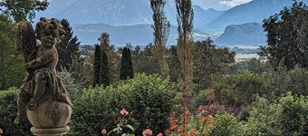 Ferienwohnung Schlosshof