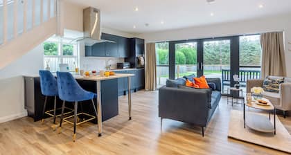 Free Parking Highland N500 Hideaway Inverness