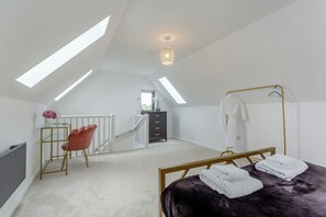 1 bedroom, iron/ironing board, WiFi (free), bed sheets - Free Parking Highland N500 Hideaway Inverness (Inverness)