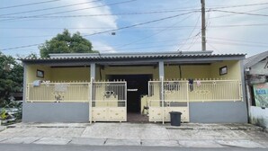 Front of property - Hotel O Wunut Homestay Syariah (Sidoarjo)