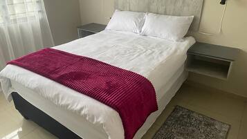 6 chambres, fer et planche Ă  repasser, Wi-Fi, draps fournis