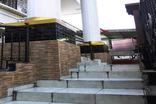 Hotel O Guest House Bu Iin Syariah