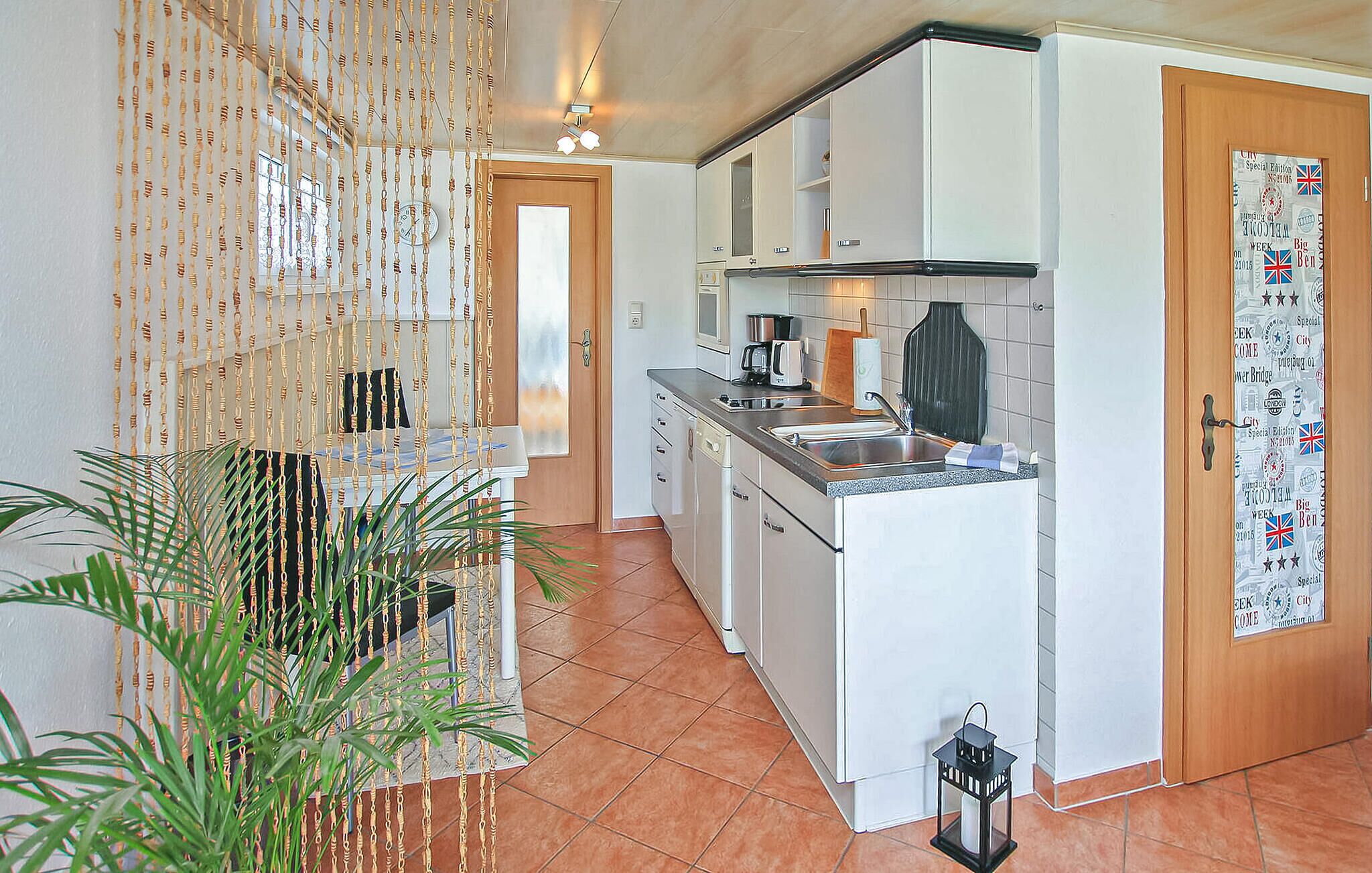 Kühlschrank, Herdplatte, Geschirrspüler