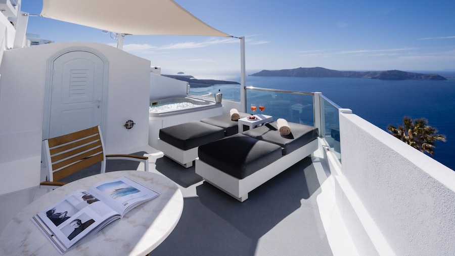 Nevma Suites