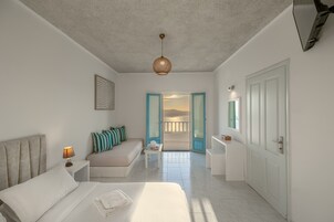 Minibar y caja de seguridad en la habitación 