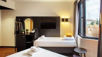 Superior Triple Room, Non Smoking | Hypo-allergenic bedding, minibar, in-room safe, iron/ironing board