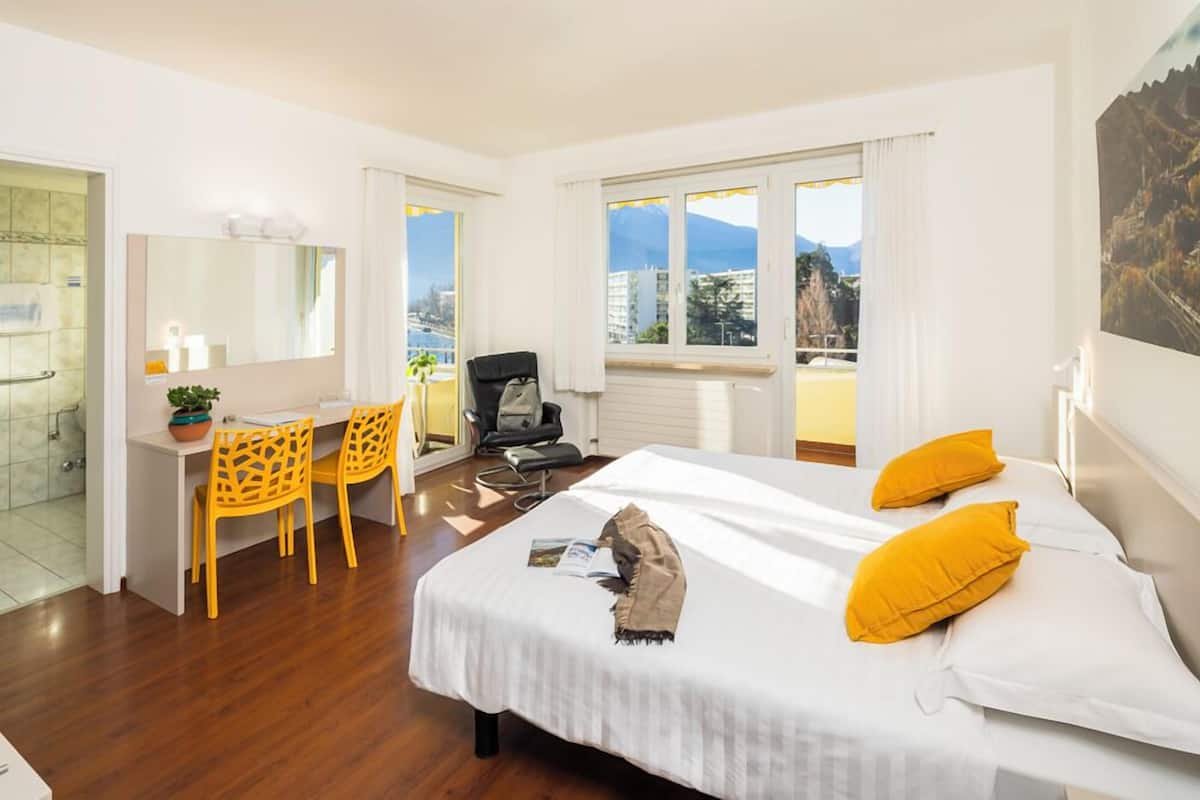 Camera Superior con letto matrimoniale o 2 letti singoli | Una cassaforte in camera, Wi-Fi gratuito, lenzuola