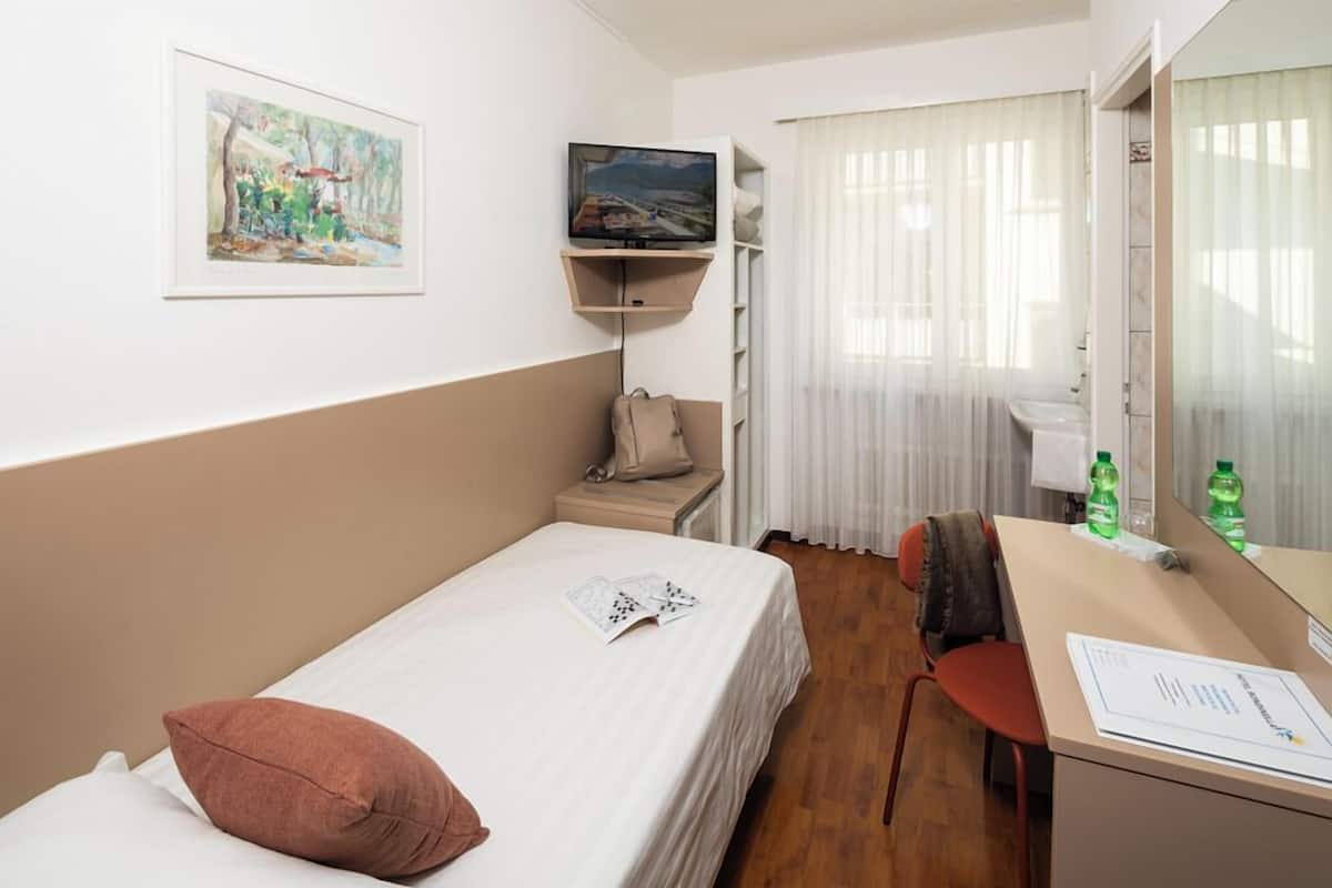 Singola Economy | Una cassaforte in camera, Wi-Fi gratuito, lenzuola
