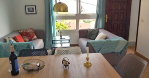 Smart TV - Casa Alicia Apartment 1 with 3 bedrooms, 2 bathrooms, in Hermigua, La Gomera (Hermigua)