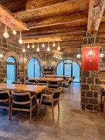 Free daily cooked-to-order breakfast