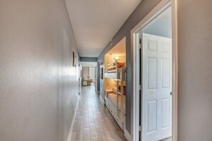 Condo, 1 Bedroom | Interior