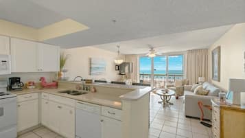 Condo, 1 chambre | Cuisine privée | Réfrigérateur, lave-vaisselle, cafetière-théière, grille-pain