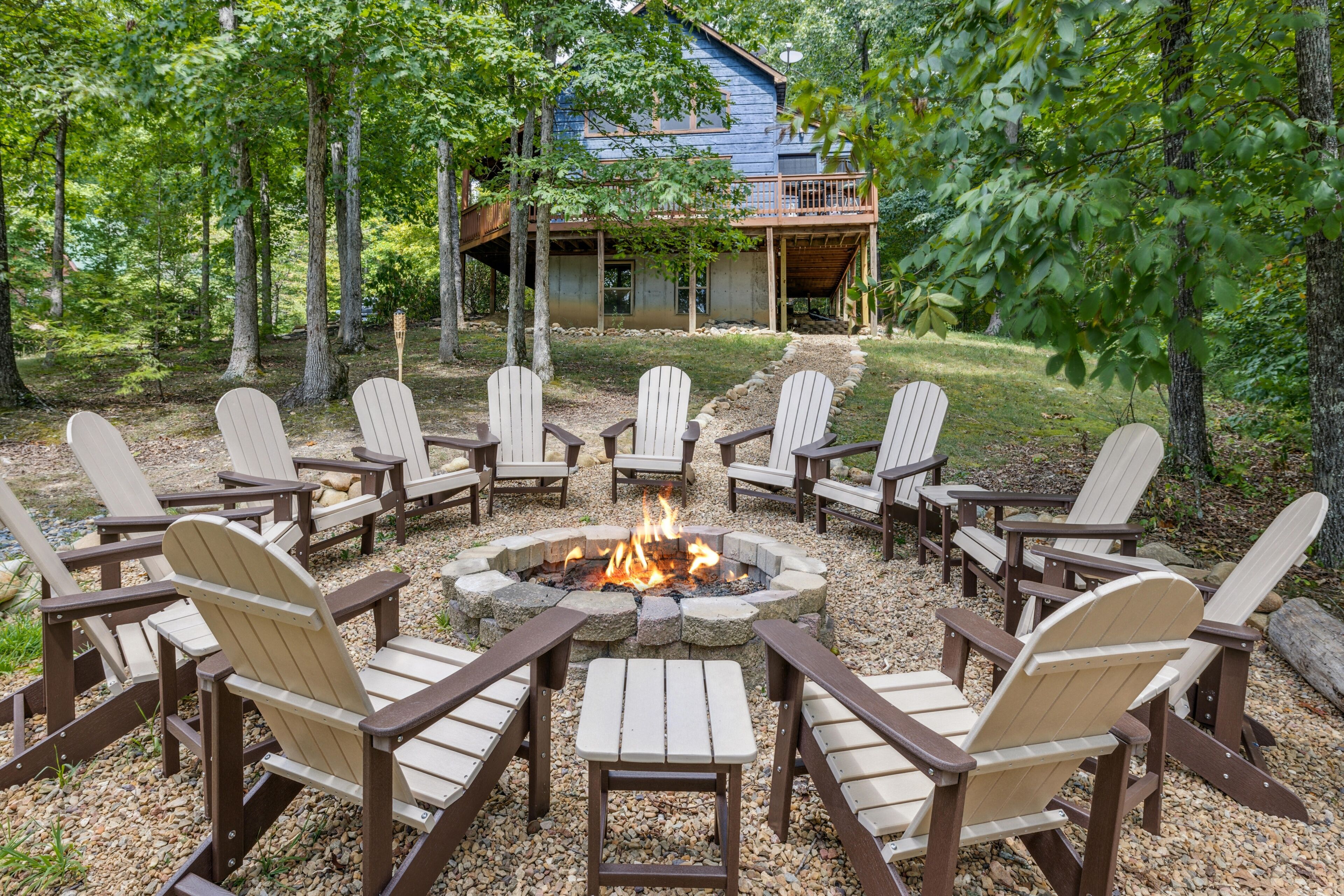 Cabin, 3 Bedrooms | Property grounds