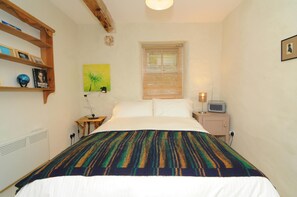 2 bedrooms, free WiFi, bed sheets - The Old Mill, Devil's Bridge (Llanilar)