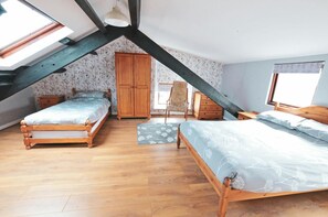 5 soverom, wi-fi (inkludert) og sengetøy