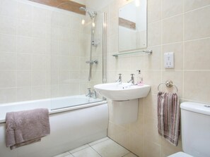 Towels - Cinnamon Cottage, Newcastle Emlyn (Felindre)
