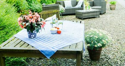Cinnamon Cottage, Newcastle Emlyn