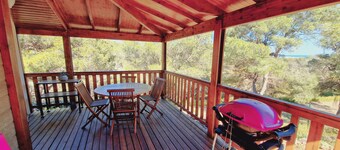 "Sunny Getaway: Chalet with Pool & Sea View – Cap d'Agde"