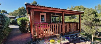 "Sunny Getaway: Chalet with Pool & Sea View – Cap d'Agde"