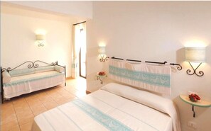 Chambre triple Standard, 3 lits jumeaux | 1 chambre, literie fournie