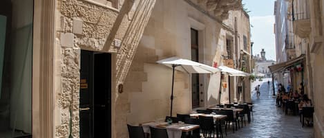 Restauration extérieure