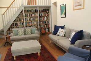 Smart TV, fireplace, offices