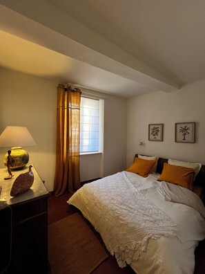 1 Schlafzimmer, Schreibtisch, Bügeleisen/Bügelbrett, WLAN