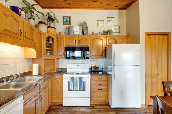 Cottage (2 Bedrooms) | Interior