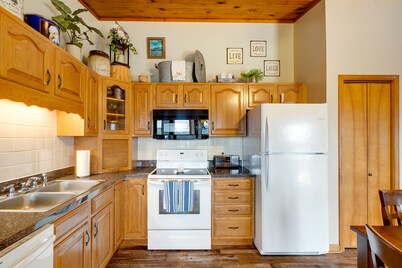 Cozy Belgrade Cottage w/ Wood-burning Stove!